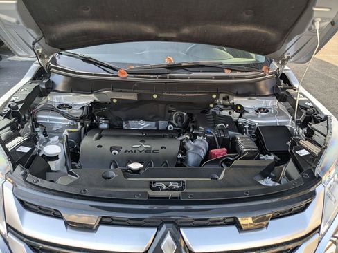 Used 2025 Mitsubishi Outlander Sport 2.0 SE image 23