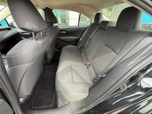 Used 2020 Toyota Corolla LE FWD image 10