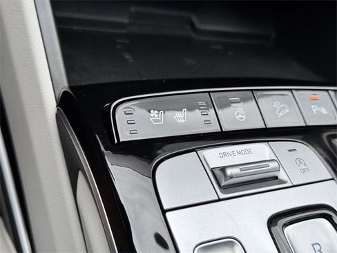 Used 2024 Hyundai Tucson Limited image 23