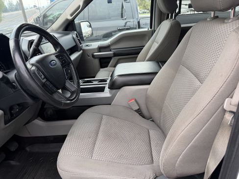 Used 2020 Ford F150 XLT w/ Equipment Group 302A Luxury AWD/4WD image 11