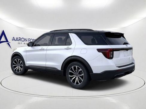 New 2026 Ford Explorer ST-Line w/ Premium Package RWD image 4