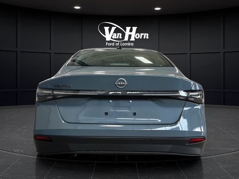 Used 2026 Nissan Sentra SV w/ Floor Mat Package FWD image 6