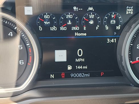 Used 2021 Chevrolet Silverado 1500 LTZ w/ Technology Package AWD/4WD image 16