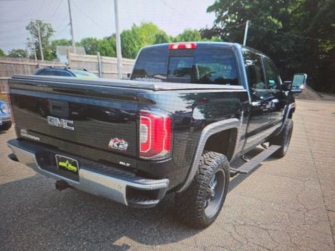 Used 2017 GMC Sierra 1500 SLT w/ SLT Premium Package AWD/4WD image 3