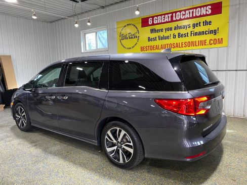 Used 2018 Honda Odyssey Elite image 2
