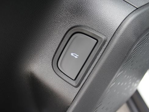 New 2026 GMC Terrain Elevation w/ Elevation Premium Package image 30