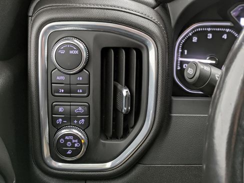 Used 2022 GMC Sierra 1500 Denali w/ Driver Alert Package II image 34