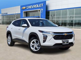 New 2025 Chevrolet Trax LS w/ LS Convenience Package image 1