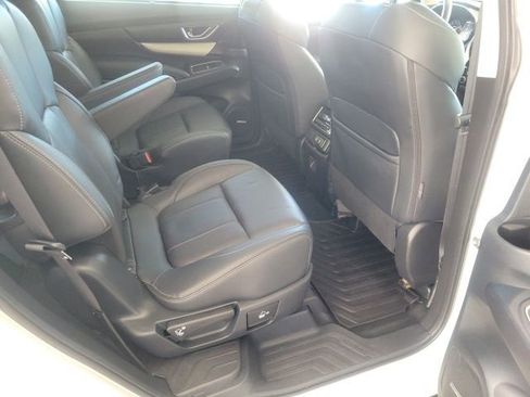 Used 2019 Subaru Ascent Limited w/ Popular Package #3 AWD/4WD image 12
