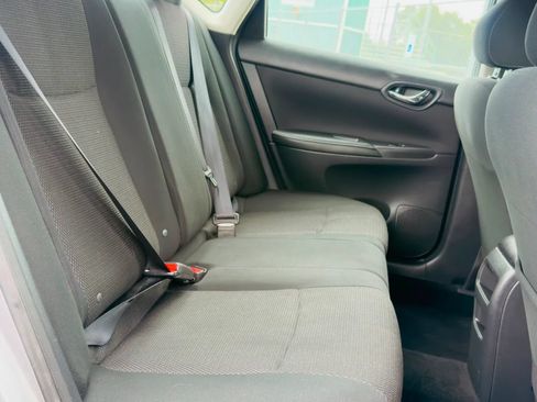 Used 2019 Nissan Sentra S FWD image 12
