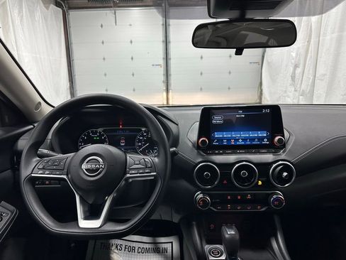 Used 2025 Nissan Sentra SV image 16
