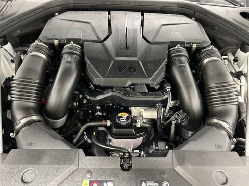 Used 2025 Genesis GV70 3.5T Sport w/ Sport Prestige Package image 38