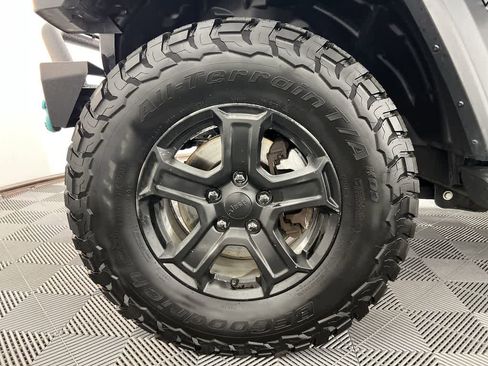 Used 2020 Jeep Wrangler Unlimited Sport S image 19