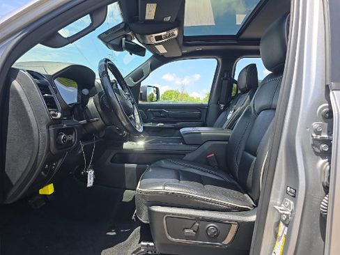 Used 2022 RAM 1500 Limited AWD/4WD image 9