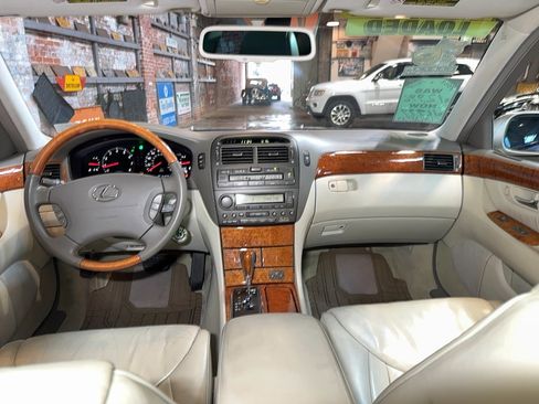 Used 2002 Lexus LS 430 image 74