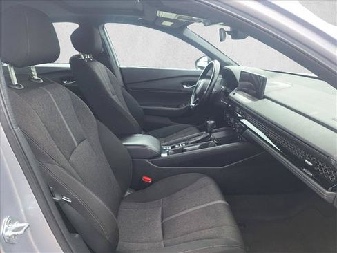 Used 2023 Honda Accord Sport image 15