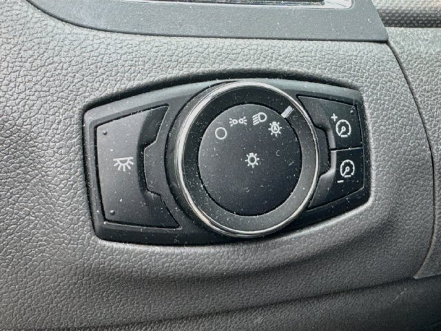 Used 2013 Ford Edge SEL AWD/4WD image 9