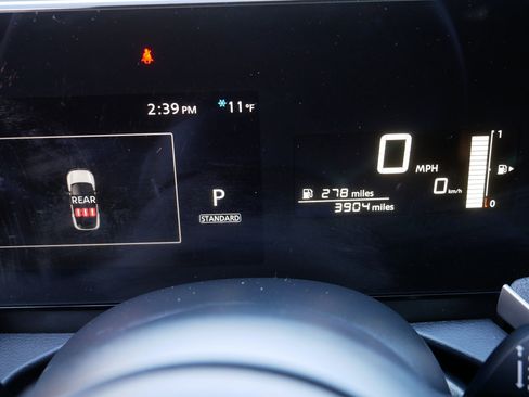 Certified 2025 Nissan Kicks SV w/ SV Premium Package image 21