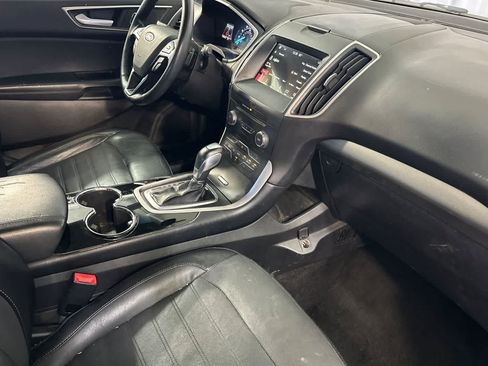 Used 2018 Ford Edge SEL w/ Equipment Group 201A FWD image 17