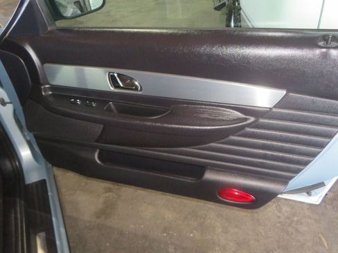 Used 2004 Ford Thunderbird RWD image 19