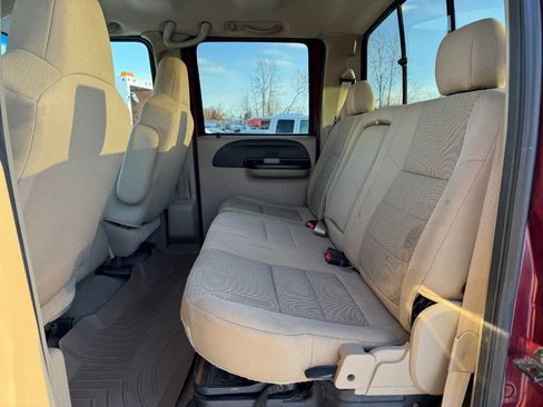Used 2005 Ford F250 Lariat image 16