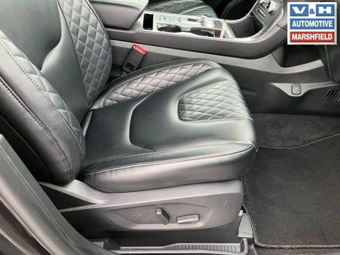 Used 2024 Ford Edge Titanium AWD/4WD image 15