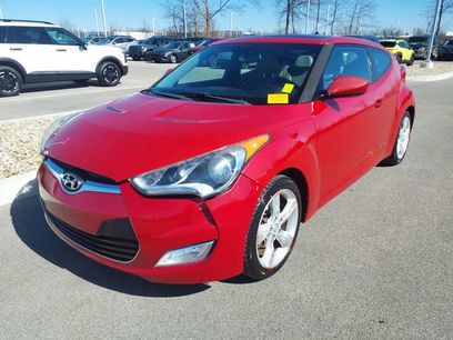 Used 2014 Hyundai Veloster w/ Style Package 02