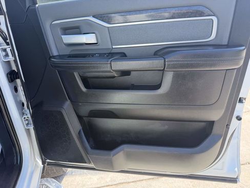 Used 2020 RAM 2500 Big Horn image 22