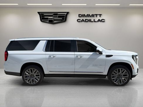 Used 2026 GMC Yukon XL Denali Ultimate AWD/4WD image 6