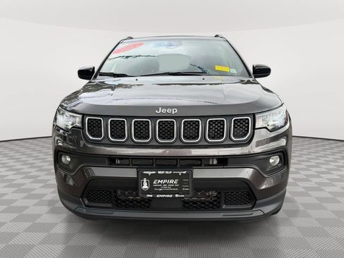 Used 2023 Jeep Compass Latitude AWD/4WD image 9
