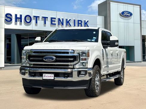 Used 2022 Ford F250 Lariat w/ Lariat Value Package AWD/4WD image 3
