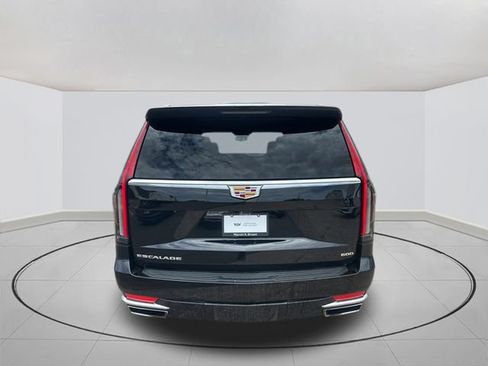 Certified 2024 Cadillac Escalade Premium Luxury RWD image 12