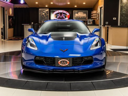 Used 2019 Chevrolet Corvette Z06 image 8