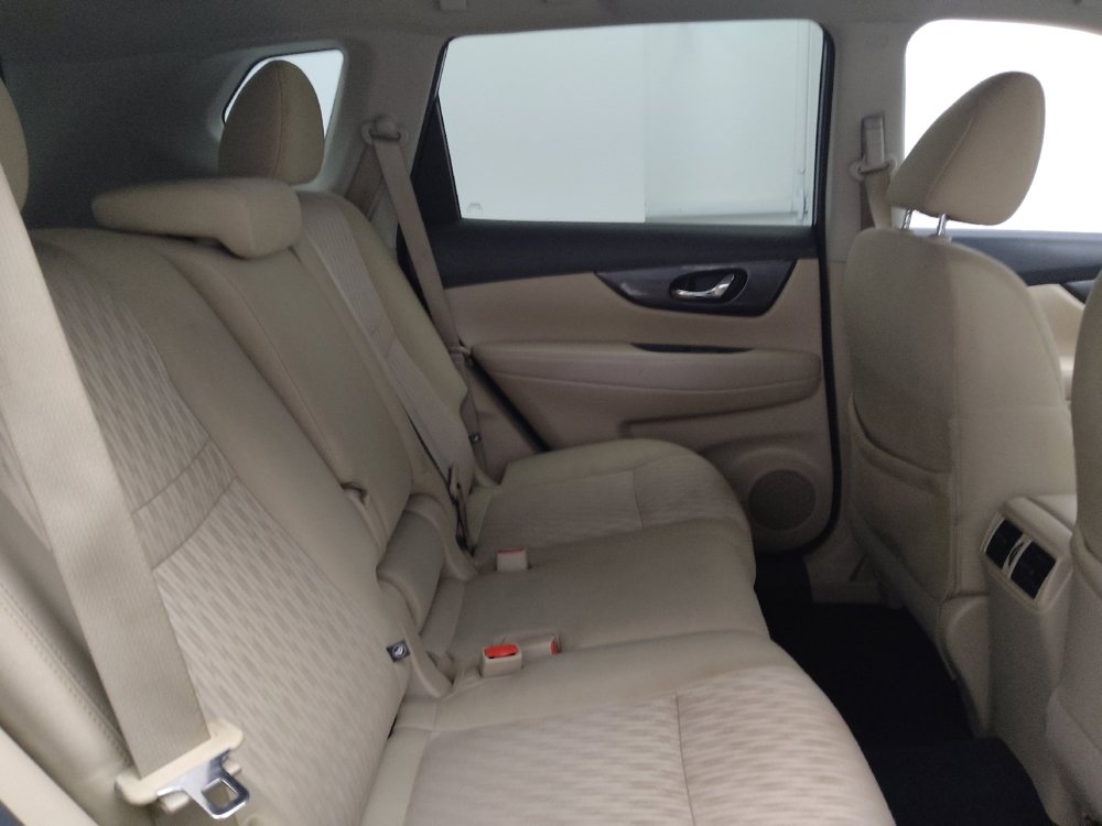 Used 2020 Nissan Rogue SV AWD/4WD image 19