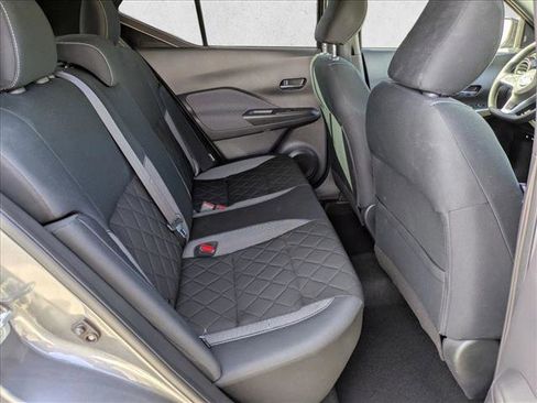 Used 2020 Nissan Kicks SV image 19