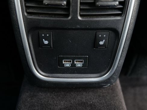 Used 2018 Dodge Charger R/T image 50