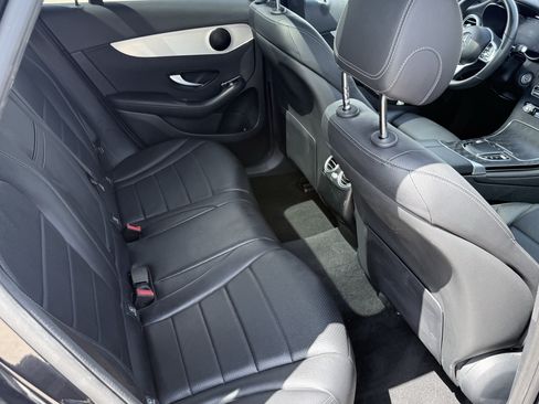 Used 2022 Mercedes-Benz GLC 300 w/ Premium Package Lite image 37