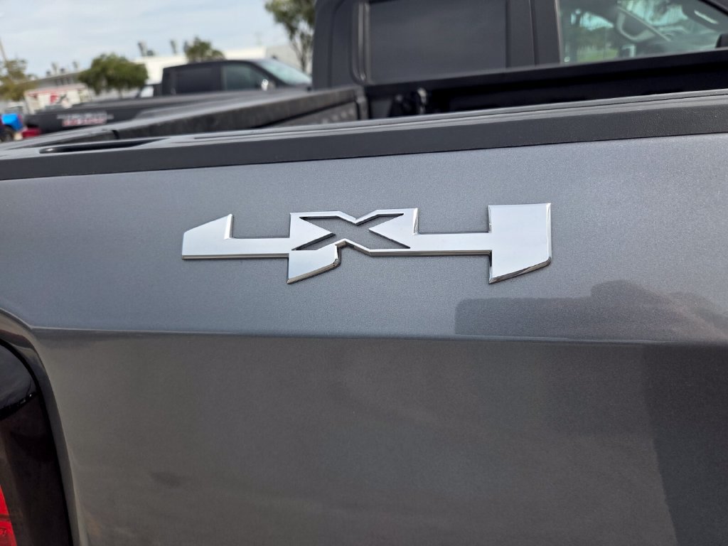 Used 2021 GMC Sierra 1500 SLT w/ SLT Premium Package AWD/4WD image 5