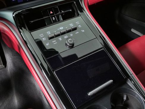 Certified 2024 Porsche Panamera 4 AWD/4WD image 17