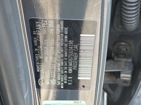 Certified 2025 Hyundai Elantra Sport FWD image 32