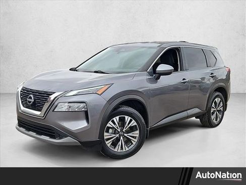 Used 2023 Nissan Rogue SV image 1
