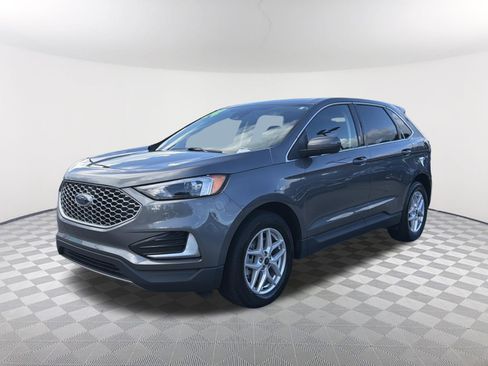 Used 2024 Ford Edge SEL AWD/4WD image 3