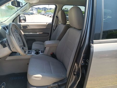 Used 2011 Ford Escape XLT image 11