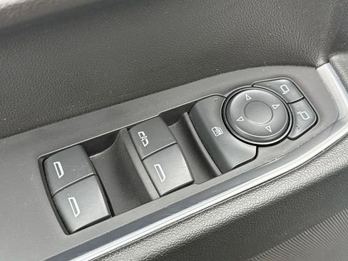 Used 2025 Chevrolet Silverado 1500 LT AWD/4WD image 23
