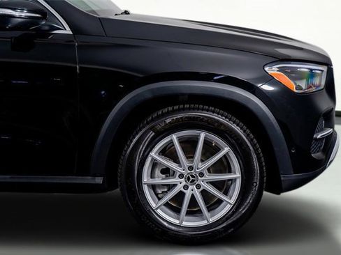 Used 2024 Mercedes-Benz GLE 450 4MATIC w/ Winter Package image 9