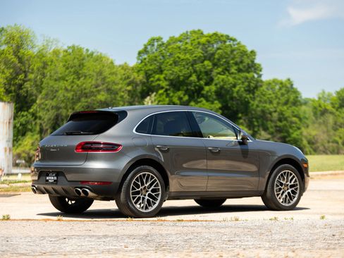 Used 2016 Porsche Macan S image 7