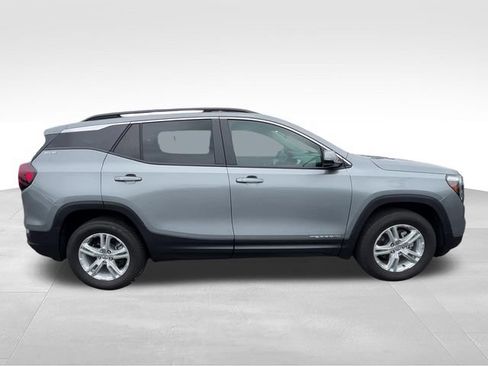 Certified 2023 GMC Terrain SLE w/ Driver Convenience Package AWD/4WD image 7
