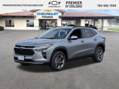New 2026 Chevrolet Trax LT w/ Driver Confidence Package FWD image 1