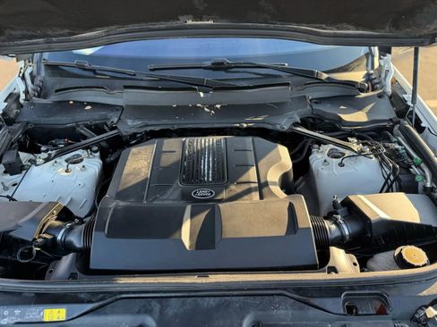 Used 2018 Land Rover Discovery HSE Luxury image 38