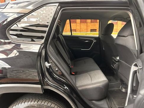 Used 2020 Toyota RAV4 XLE w/ All Weather Liner Package AWD/4WD image 18